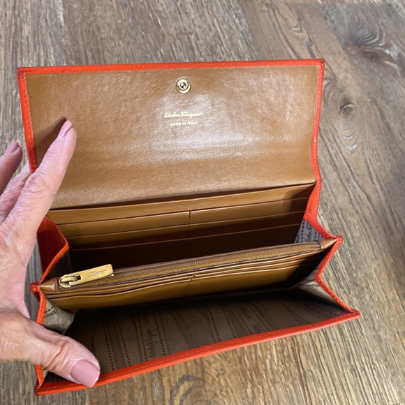 EUC Authentic Feragamo Wallet - Picture 7 of 10